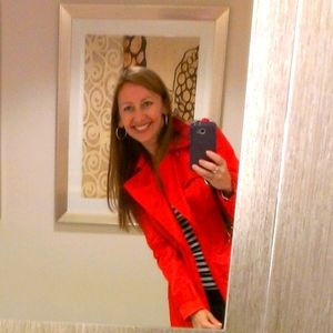 Meet your Posher, Andrea